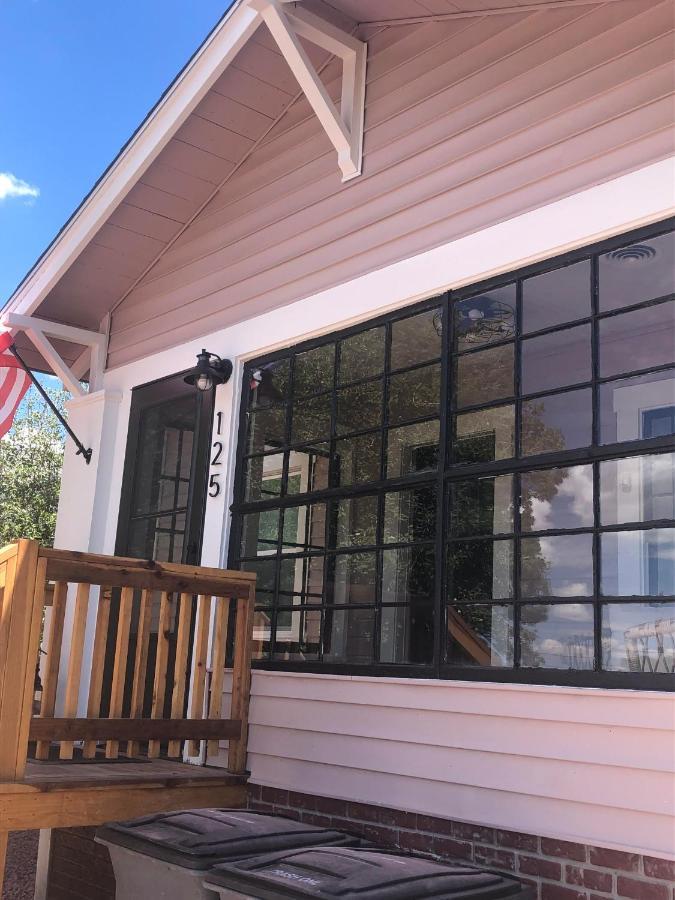 Downtown Williams, Walk Everywhere, Remodeled Exterior foto